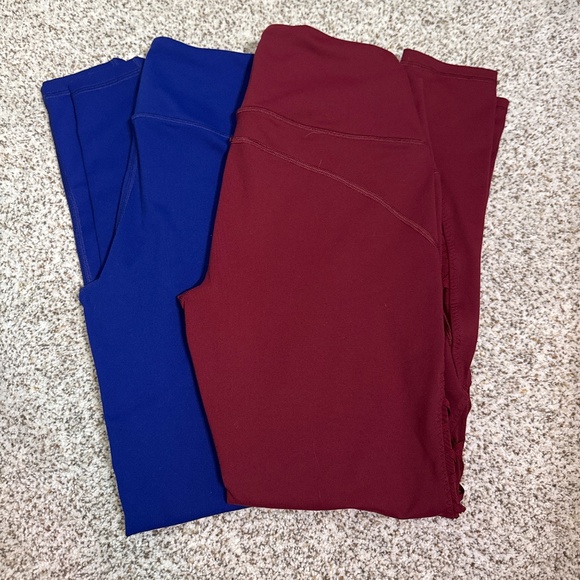 2 Pairs of Victoria Secret Sport Leggings - Picture 1 of 8